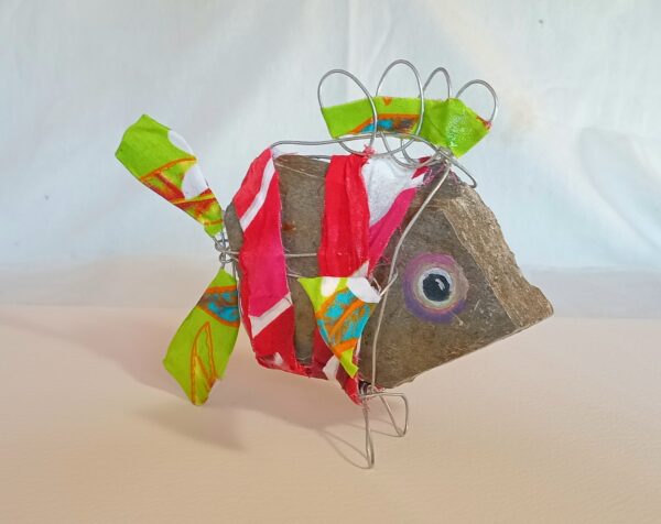 poisson pierre sculpté par Valérie Houchard